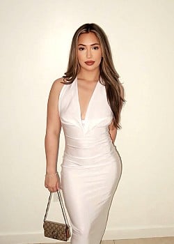 Lorena Garcias image 1 of 4