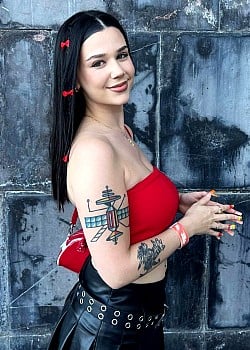 Lorena Leto image 1 of 2