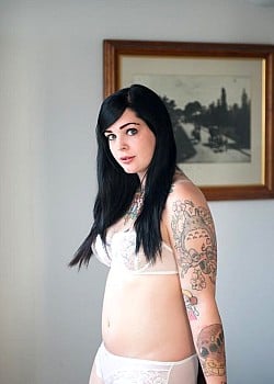 Lorii Suicide image 1 of 2