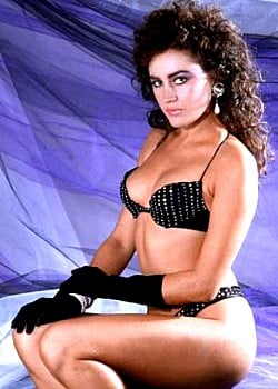 Lory Del Santo image 1 of 4