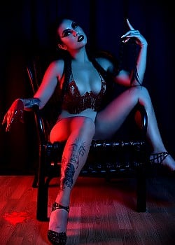 Lou Lou La Duchesse De Riere image 1 of 3