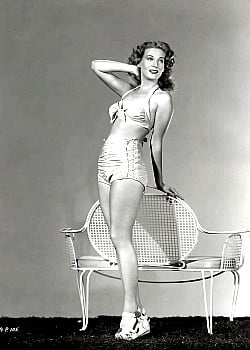 Louise Allbritton image 2 of 4
