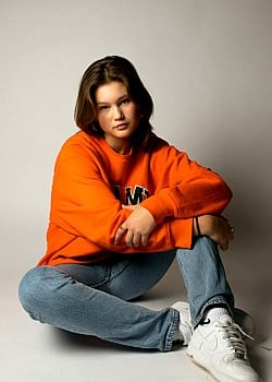 Louise Van Der Feltz image 2 of 3