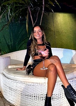 Luana Camerini image 2 of 3