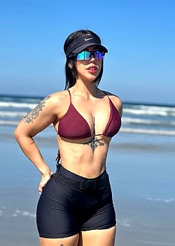 Luana Cristina image 4 of 4