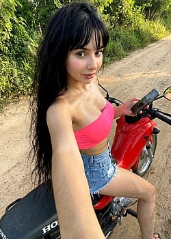 Luana Iracema image 4 of 4