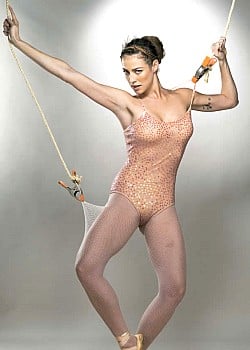 Luana Piovani image 4 of 4