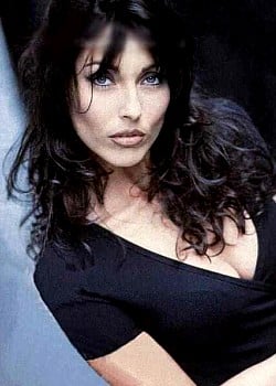 Luana Ravegnini image 3 of 4