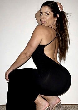Lucia Virel image 2 of 4