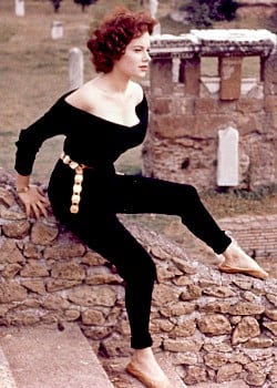 Luciana Paluzzi image 2 of 3