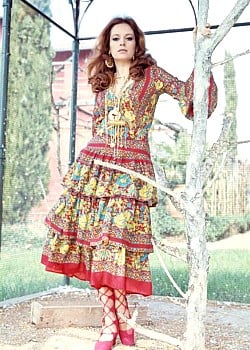 Luciana Paluzzi image 1 of 3