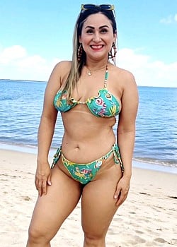 Luciane Lima image 2 of 4