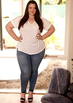 Lucy Jane Watson image 3 of 4