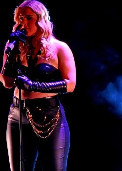 Lucy Summers image 4 of 4