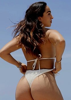Luisa Mariel Loya image 3 of 4