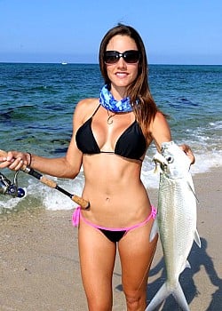 Luiza Barros image 2 of 3