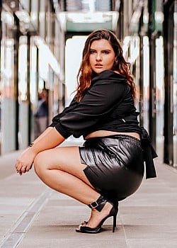 Luiza Rocha image 2 of 3