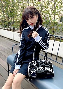 Luna Haruna image 3 of 4