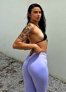 Luna Rivas image 3 of 3