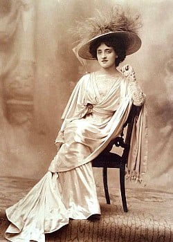 Lyda Borelli image 2 of 4