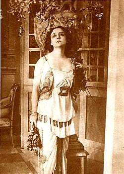 Lyda Borelli image 4 of 4