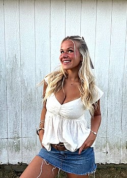 Lydia Feiler image 4 of 4