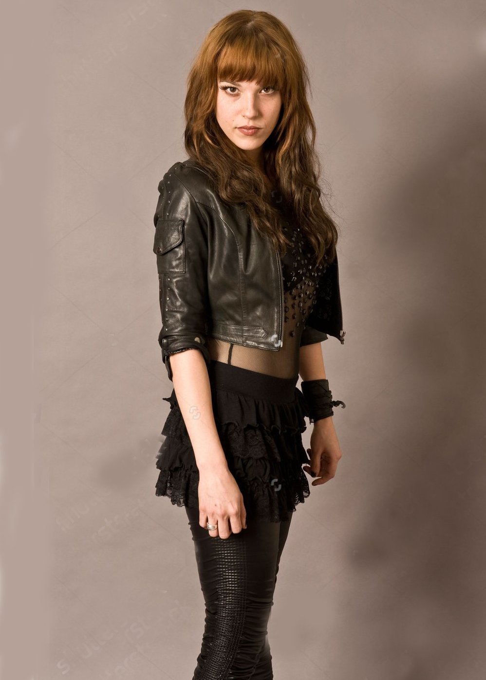 Lzzy Hale - Free pics, galleries & more at Babepedia