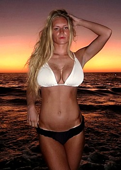 Maci Phillips image 3 of 3