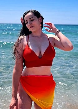 Madalina Pirlog image 2 of 3