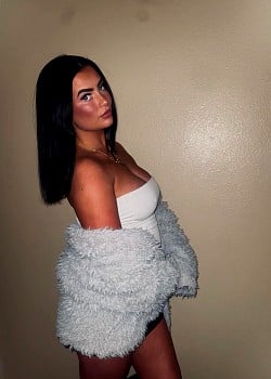 Maddie Gilmore image 2 of 3