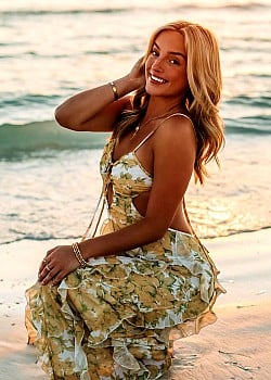 Maddy Ward image 4 of 4