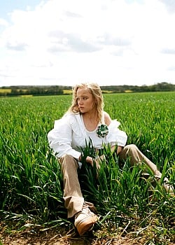 Madeleine Waterhouse image 2 of 3