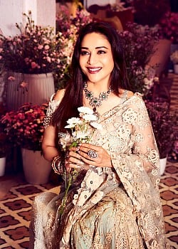Madhuri Dixit image 3 of 4