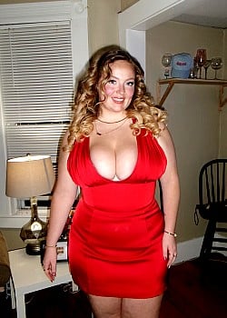 Madison Leonard image 1 of 2