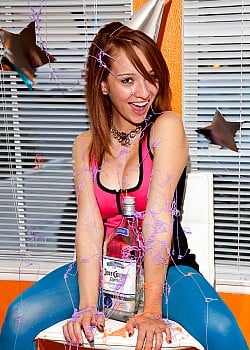 Madison Luvv image 4 of 4