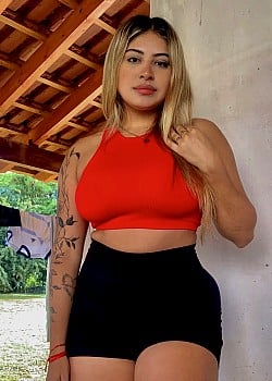 Magali Agustina image 1 of 4