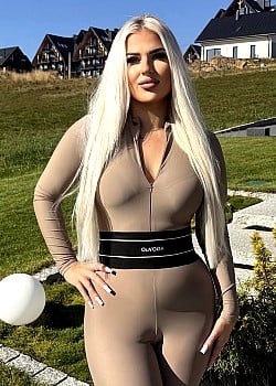 Magda Surys image 3 of 3