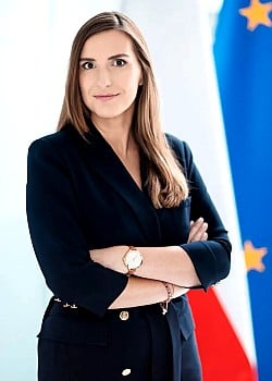 Magdalena Sobkowiak image 1 of 3