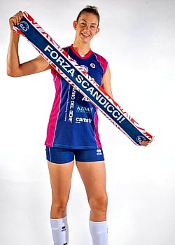 Magdalena Stysiak image 2 of 2
