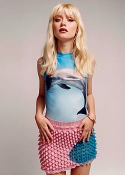 Maisie Peters image 3 of 3