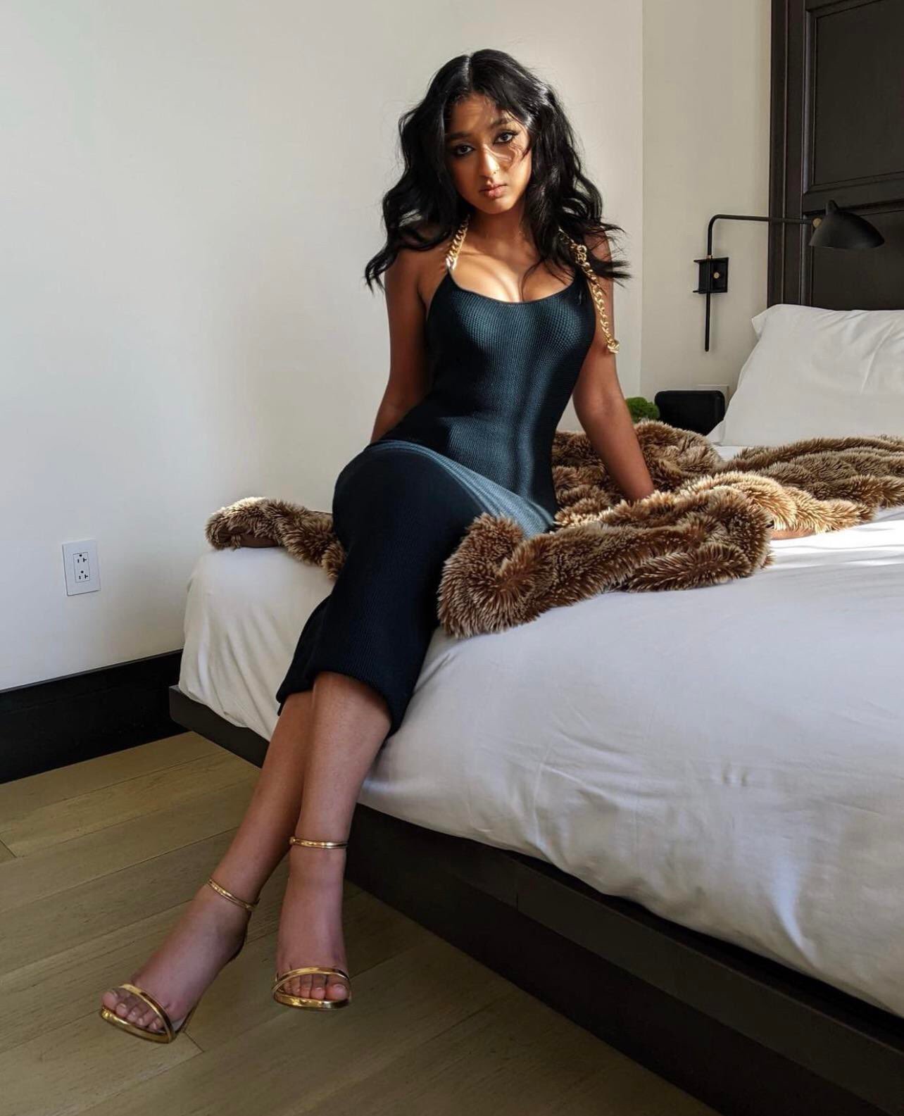 Maitreyi Ramakrishnan - Free pics, galleries & more at Babepedia