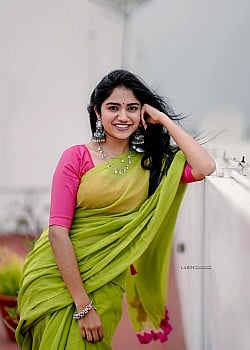 Malavika Manoj image 4 of 4