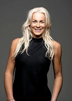 Malena Ernman image 1 of 2