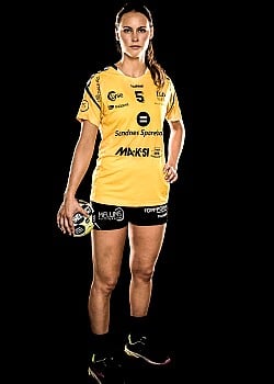 Malin Holta image 2 of 3