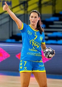 Malin Holta image 1 of 3