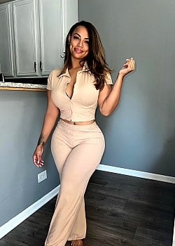 Malinda Bellanu image 3 of 4