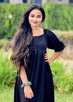 Malshi Ranasinghe image 1 of 4