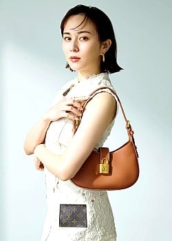 Manami Higa image 2 of 4