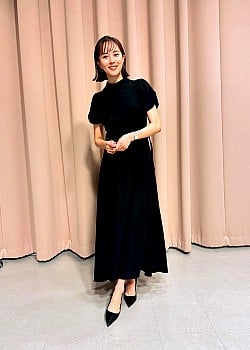 Manami Higa image 1 of 4