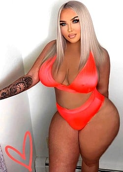 Mandi Blanco image 3 of 4